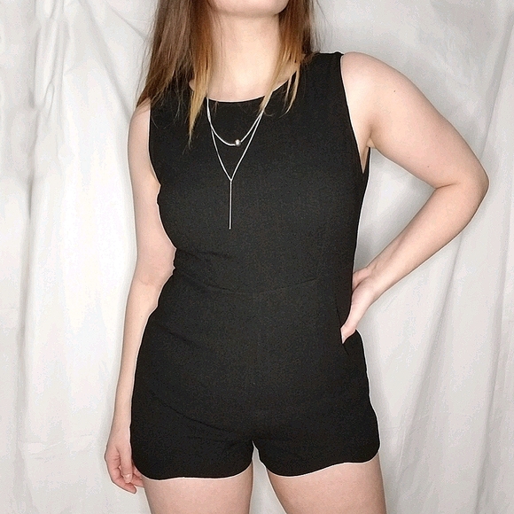 Forever 21 Pants - NWOT FOREVER 21 black sleeveless romper jumpsuit